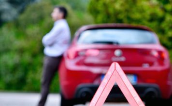 Что делать, если автомобиль сломался в дороге?