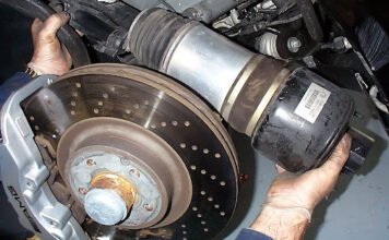 Как выполняют ремонт пневмоподвески?